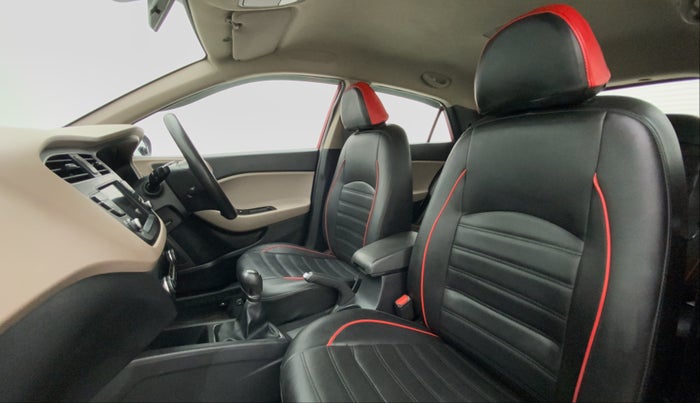 2018 Hyundai Elite i20 ASTA 1.2, CNG, Manual, 24,832 km, Right Side Front Door Cabin