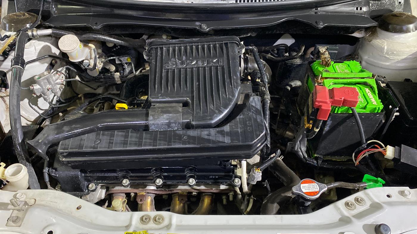 2016 Maruti Swift LXI (O), Petrol, Manual, 46,720 km, Engine View