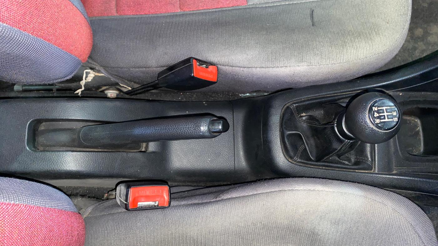 2016 Maruti Swift LXI (O), Petrol, Manual, 46,720 km, Gear Lever
