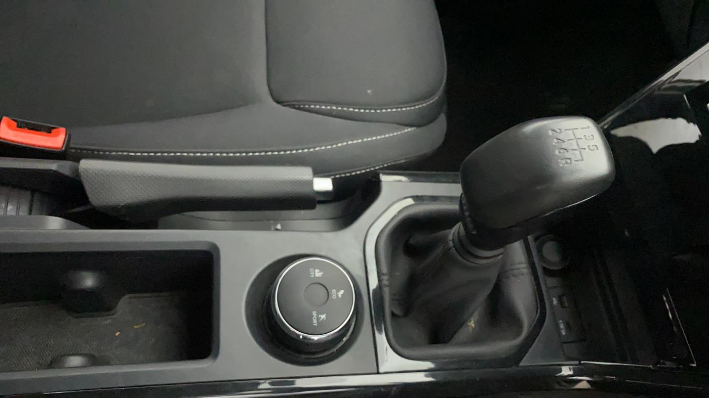 2024 Tata NEXON CREATIVE 1.2 PETROL, Petrol, Manual, 5,811 km, Gear Lever