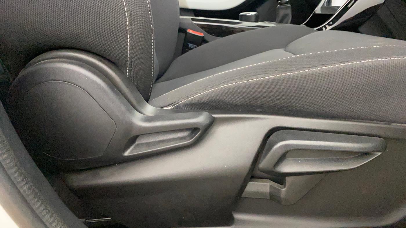 2024 Tata NEXON CREATIVE 1.2 PETROL, Petrol, Manual, 5,811 km, Driver Side Adjustment Panel