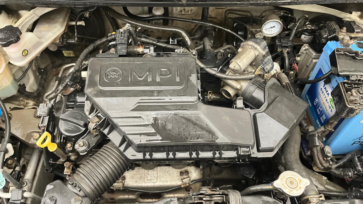 2019 Hyundai NEW SANTRO SPORTZ CNG, CNG, Manual, 87,347 km, Engine View