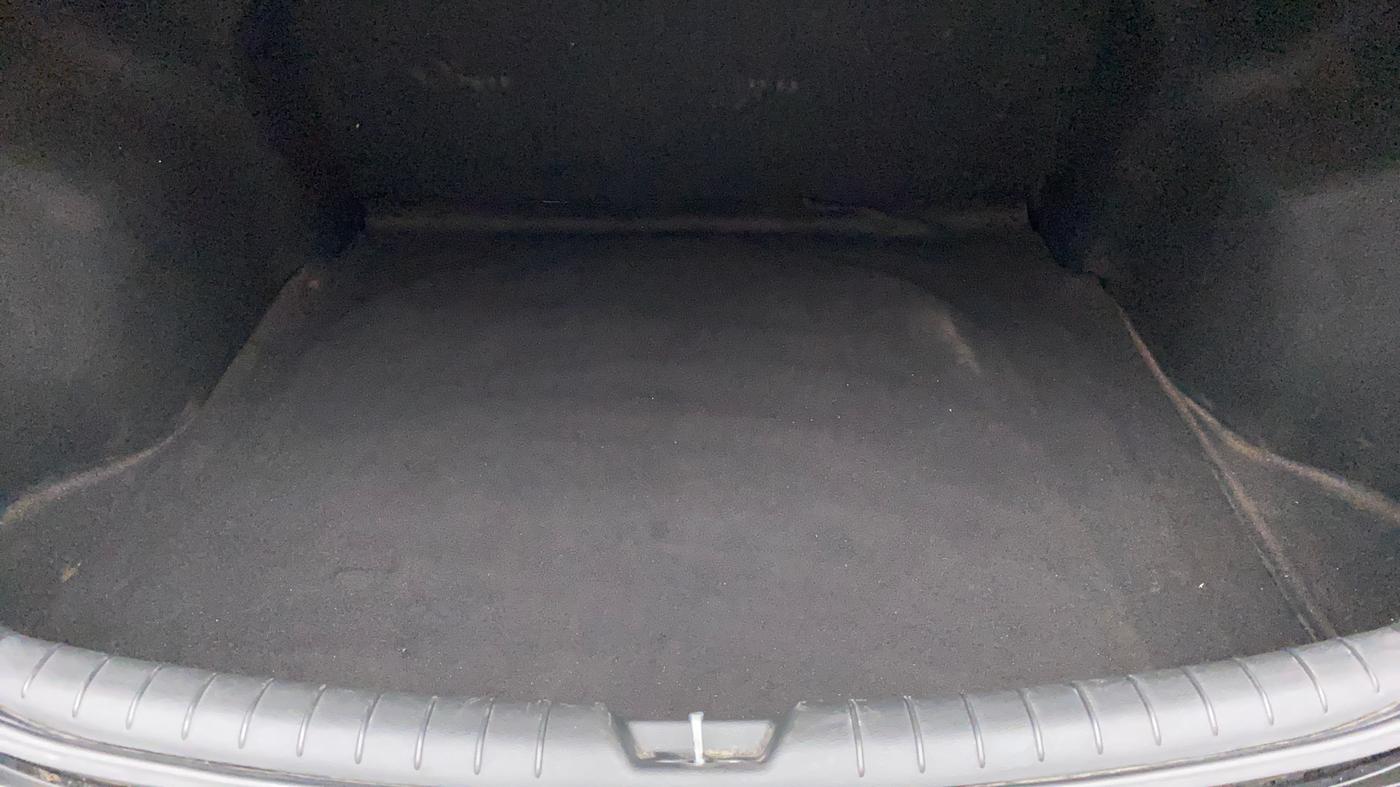 2019 Hyundai Verna 1.4 EX PETROL, Petrol, Manual, 33,547 km, Boot Inside
