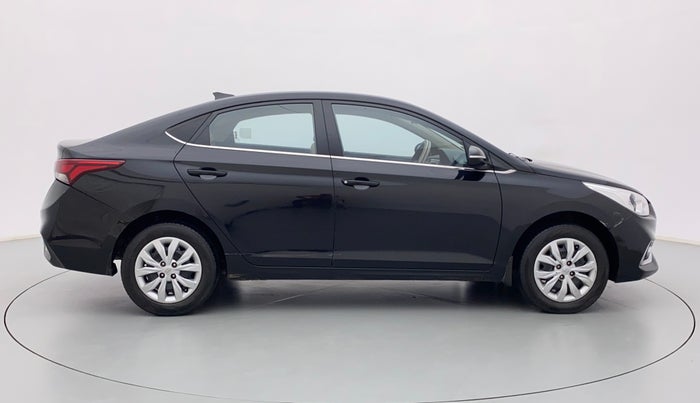 2019 Hyundai Verna 1.4 EX PETROL, Petrol, Manual, 33,547 km, Right Side View
