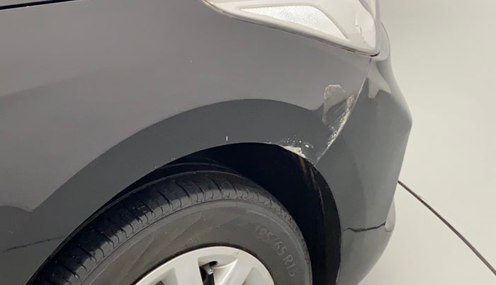 2019 Hyundai Verna 1.4 EX PETROL, Petrol, Manual, 33,547 km, Right fender - Slightly dented