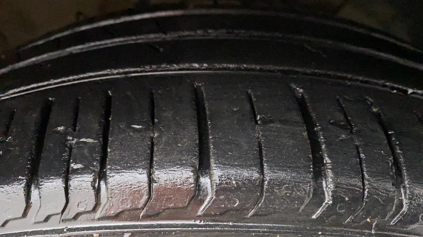 2019 Hyundai Verna 1.4 EX PETROL, Petrol, Manual, 33,547 km, Right Front Tyre Tread