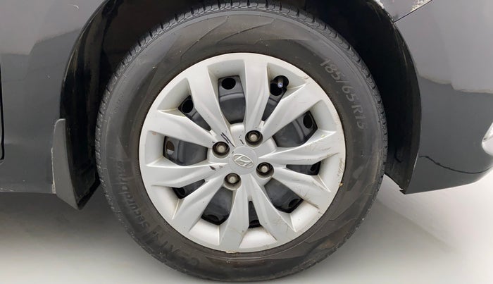 2019 Hyundai Verna 1.4 EX PETROL, Petrol, Manual, 33,547 km, Right Front Wheel