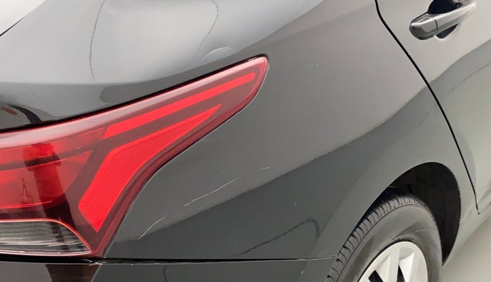 2019 Hyundai Verna 1.4 EX PETROL, Petrol, Manual, 33,547 km, Right quarter panel - Slightly dented