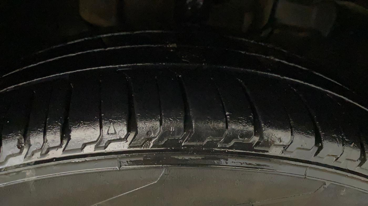2019 Tata Tiago XZ PLUS PETROL, Petrol, Manual, 67,045 km, Right Front Tyre Tread