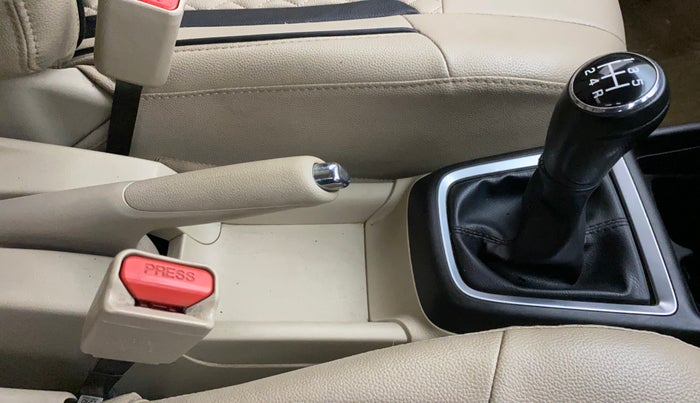 2017 Maruti Dzire VXI, Petrol, Manual, 50,144 km, Gear Lever