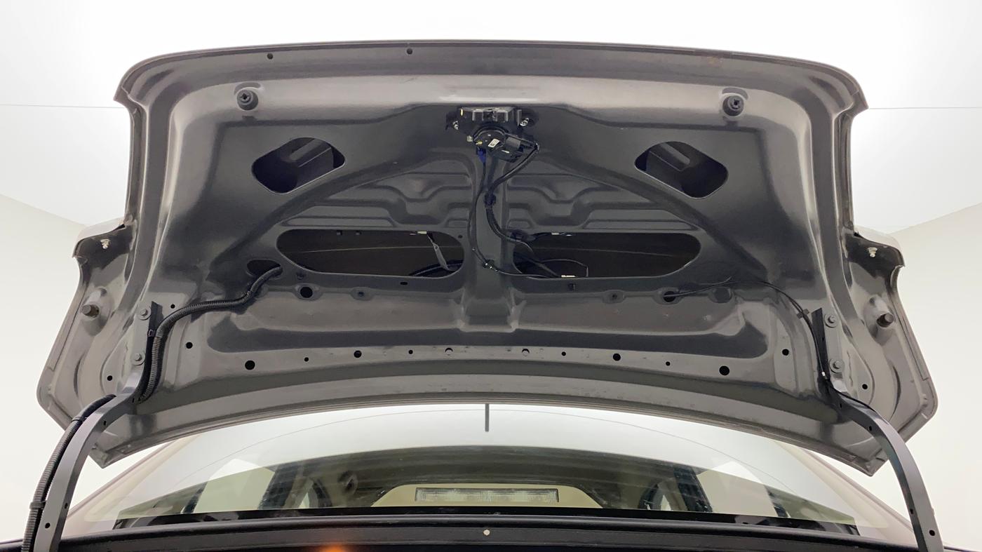 2017 Maruti Dzire VXI, Petrol, Manual, 50,144 km, Boot Door Open