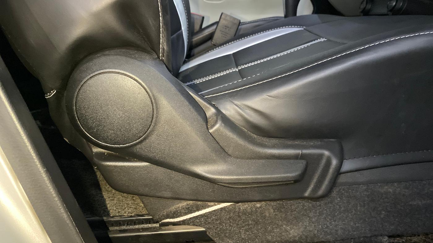 2022 Maruti IGNIS ZETA 1.2 AMT, Petrol, Automatic, 81,852 km, Driver Side Adjustment Panel