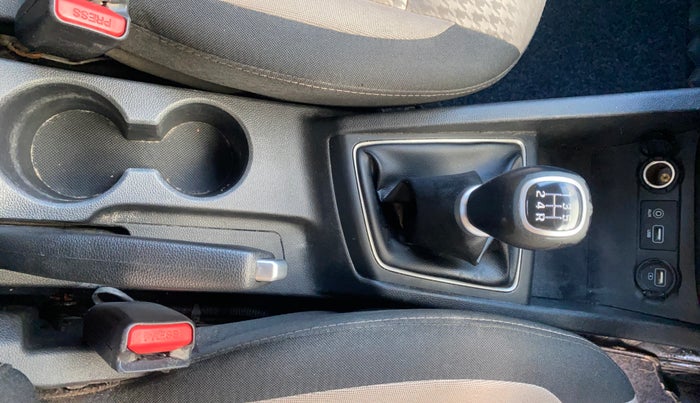 2018 Hyundai Elite i20 ASTA 1.2 (O), Petrol, Manual, 64,843 km, Gear Lever