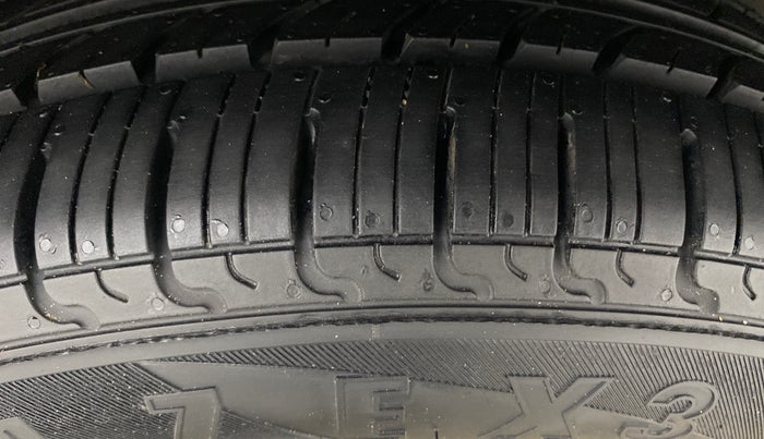 2021 Hyundai GRAND I10 NIOS MAGNA AMT 1.2 KAPPA VTVT, Petrol, Automatic, 1,00,812 km, Left Rear Tyre Tread