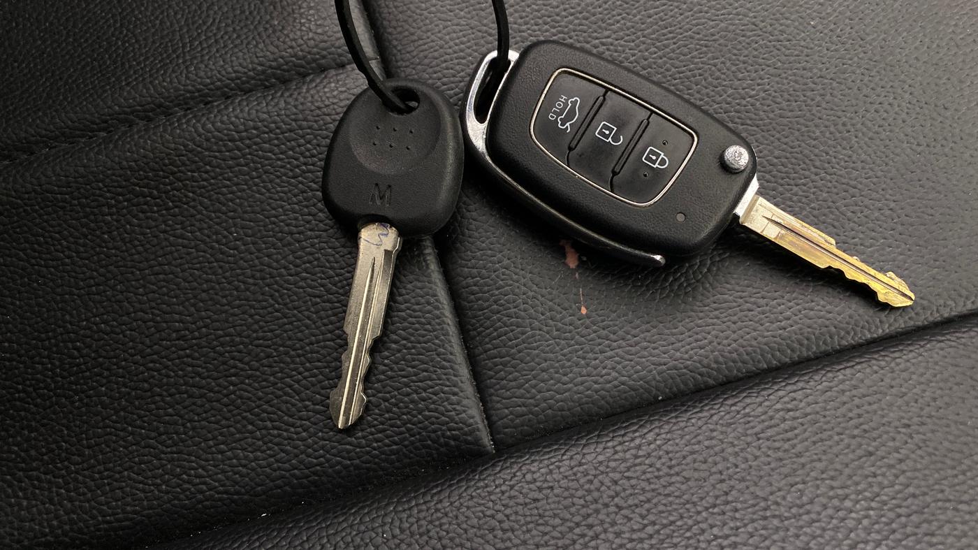 2021 Hyundai GRAND I10 NIOS MAGNA AMT 1.2 KAPPA VTVT, Petrol, Automatic, 1,00,812 km, Key Close Up