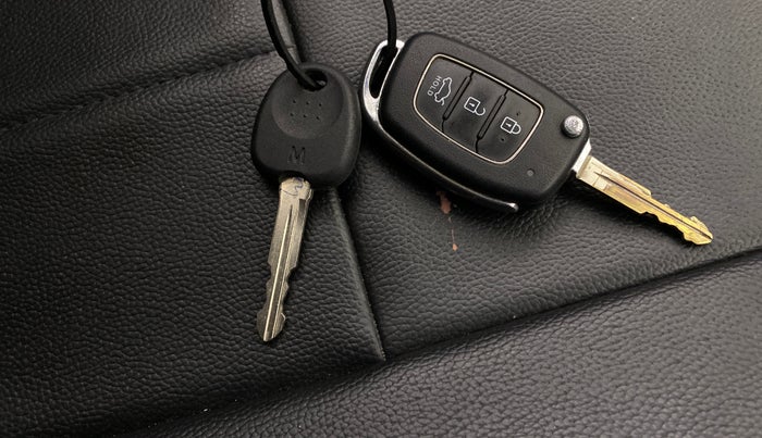 2021 Hyundai GRAND I10 NIOS MAGNA AMT 1.2 KAPPA VTVT, Petrol, Automatic, 1,00,812 km, Key Close Up