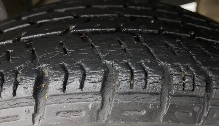 2016 Maruti Alto K10 VXI AMT P, Petrol, Automatic, 58,547 km, Right Rear Tyre Tread