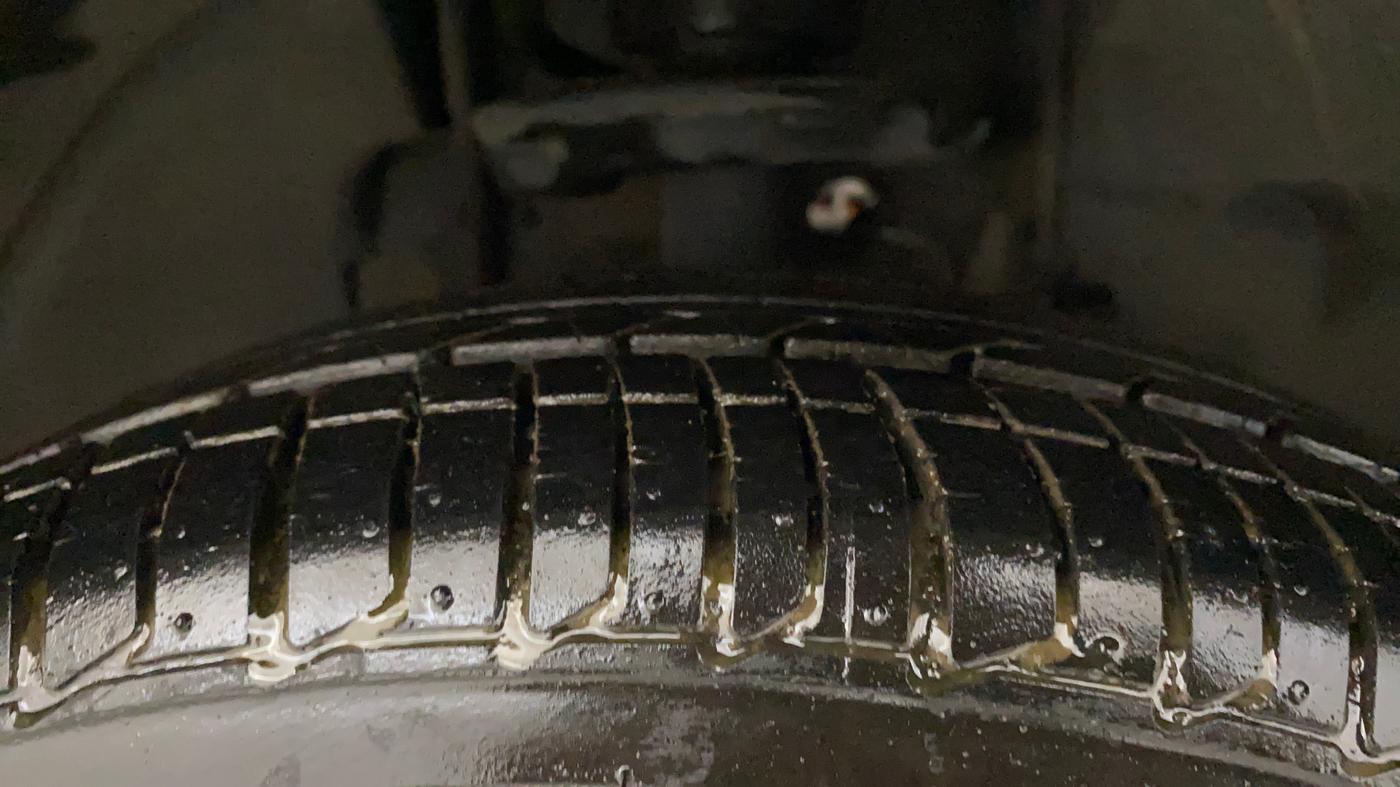 2019 Tata TIGOR XZA PLUS PETROL, Petrol, Automatic, 3,907 km, Right Front Tyre Tread