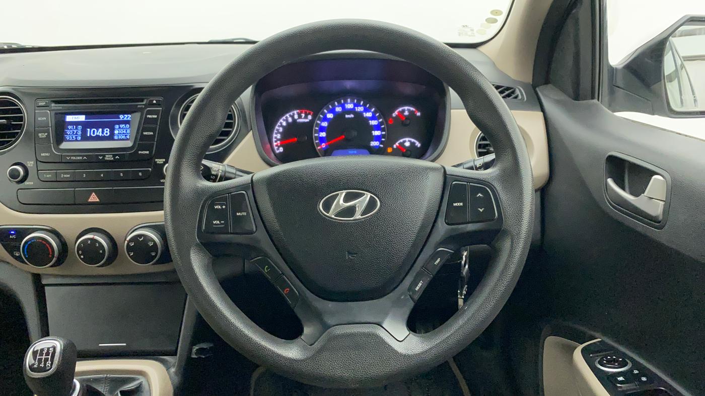 2015 Hyundai Xcent S 1.2, Petrol, Manual, 33,138 km, Steering Wheel Close Up