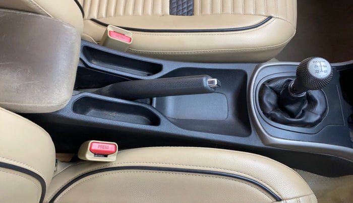 2017 Honda City 1.5L I-VTEC V MT, Petrol, Manual, 57,963 km, Gear Lever