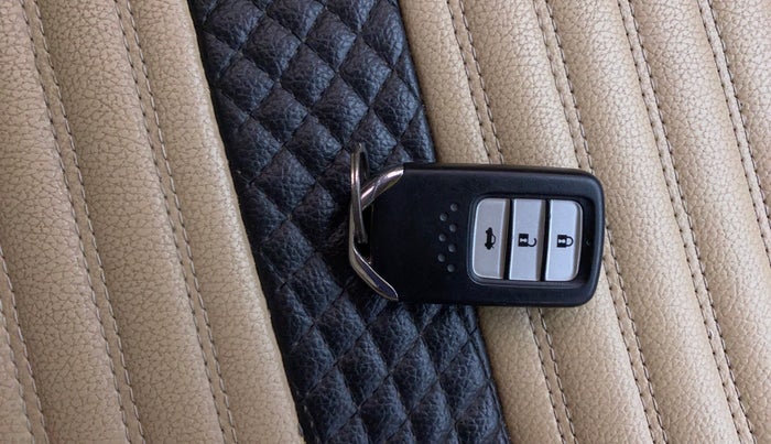 2017 Honda City 1.5L I-VTEC V MT, Petrol, Manual, 57,963 km, Key Close Up