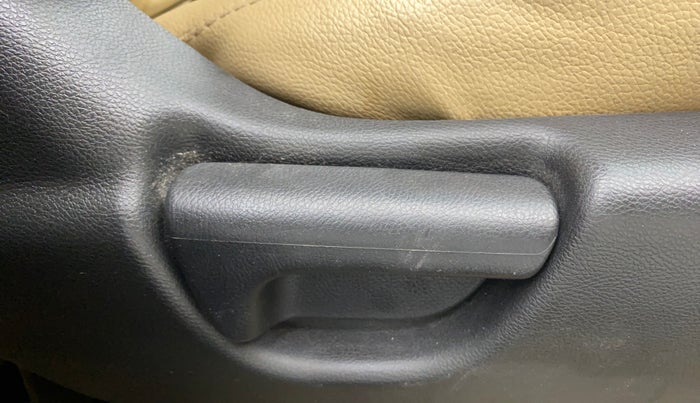 2017 Honda City 1.5L I-VTEC V MT, Petrol, Manual, 57,963 km, Driver Side Adjustment Panel