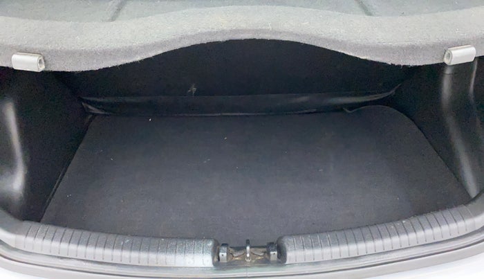 2019 Hyundai Grand i10 MAGNA 1.2 KAPPA VTVT, Petrol, Manual, 29,006 km, Boot Inside