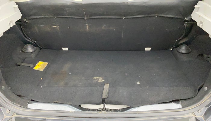 2023 Tata PUNCH PURE MT CNG, CNG, Manual, 63,025 km, Boot Inside