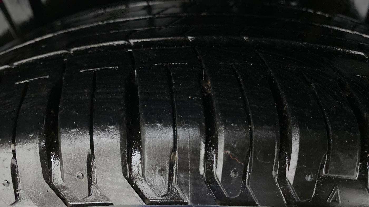 2021 Maruti XL6 ZETA AT SHVS, Petrol, Automatic, 7,830 km, Left Rear Tyre Tread