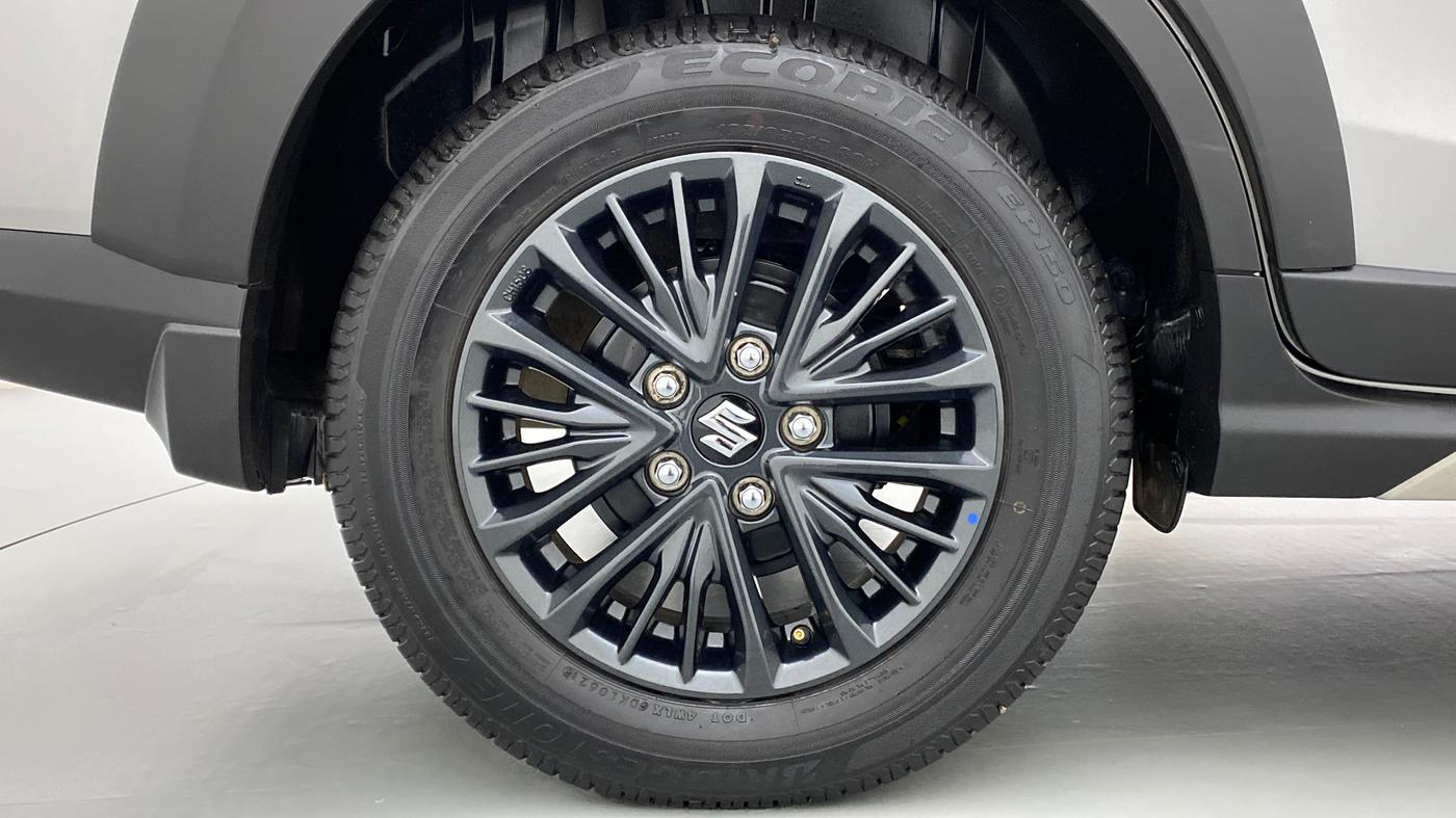 2021 Maruti XL6 ZETA AT SHVS, Petrol, Automatic, 7,830 km, Right Rear Wheel