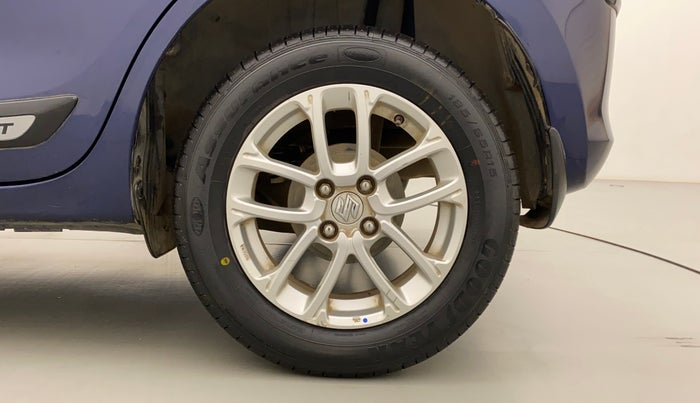 2018 Maruti Swift ZDI AMT, Diesel, Automatic, 66,407 km, Left Rear Wheel