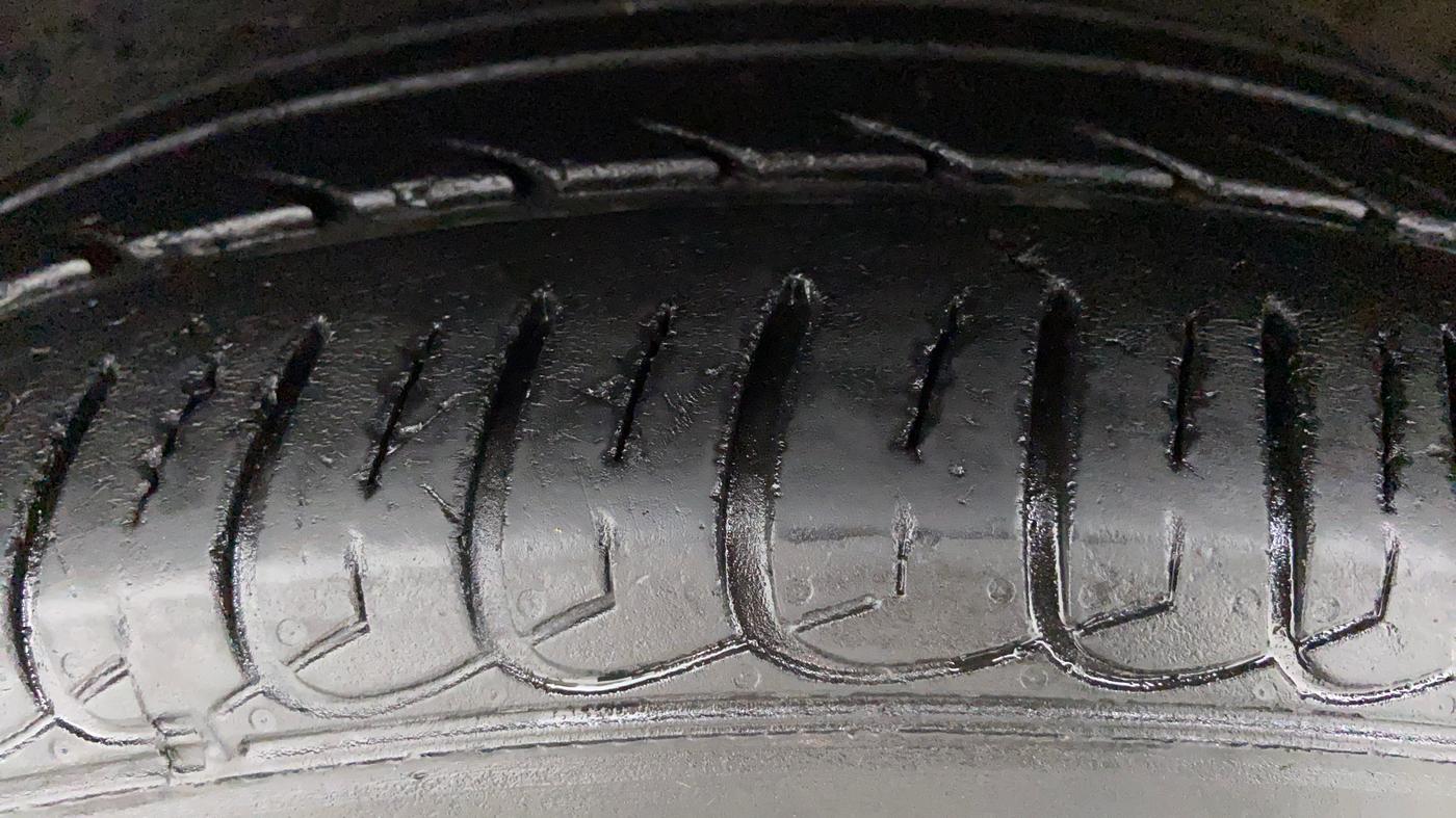 2017 Hyundai New Elantra 1.6 SX AT O, Diesel, Automatic, 69,264 km, Left Front Tyre Tread