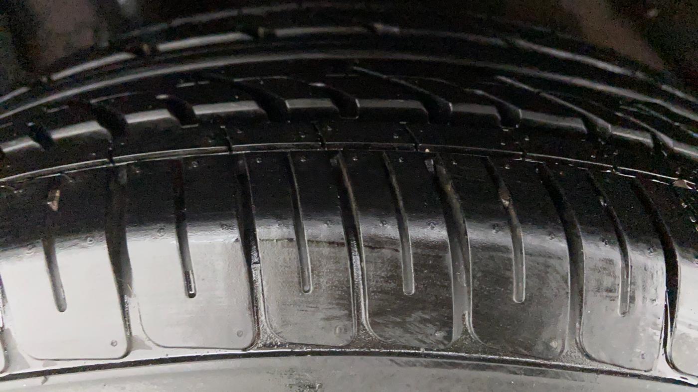 2017 Hyundai New Elantra 1.6 SX AT O, Diesel, Automatic, 69,264 km, Right Rear Tyre Tread