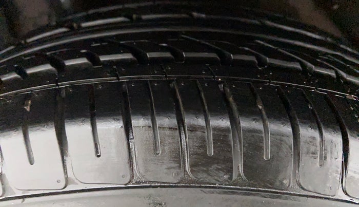 2017 Hyundai New Elantra 1.6 SX AT O, Diesel, Automatic, 69,264 km, Right Rear Tyre Tread