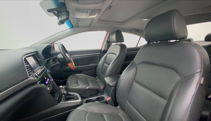 2017 Hyundai New Elantra 1.6 SX AT O, Diesel, Automatic, 69,264 km, Right Side Front Door Cabin View