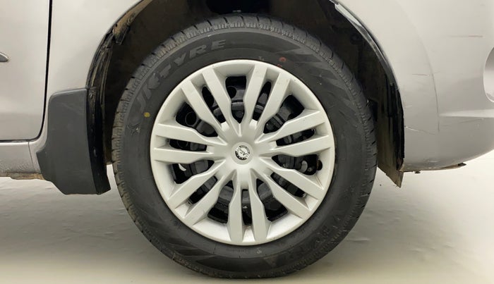2017 Maruti Celerio VXI, Petrol, Manual, 25,312 km, Right Front Wheel