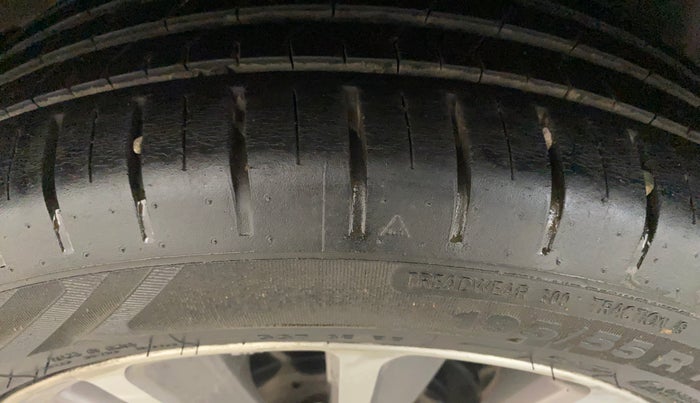 2020 Maruti Ciaz ALPHA  AT 1.5 SHVS PETROL, Petrol, Automatic, 52,387 km, Right Rear Tyre Tread