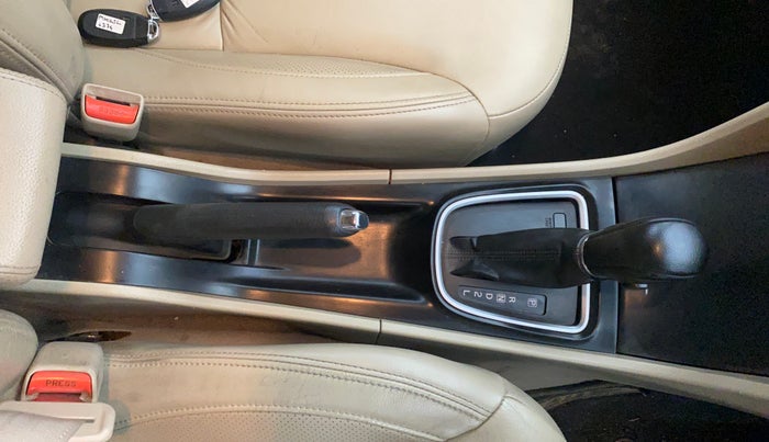 2020 Maruti Ciaz ALPHA  AT 1.5 SHVS PETROL, Petrol, Automatic, 52,387 km, Gear Lever