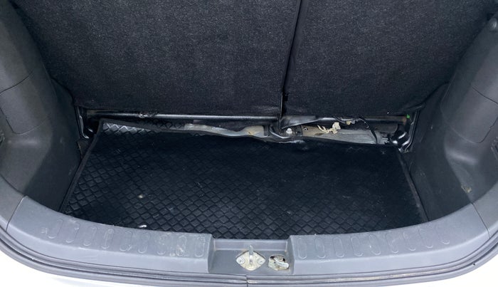 2013 Maruti Ritz VXI BS IV, Petrol, Manual, 79,103 km, Boot Inside