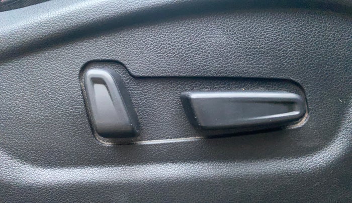 2020 Hyundai Creta SX (O) 1.4 TURBO DCT, Petrol, Automatic, 82,271 km, Driver Side Adjustment Panel