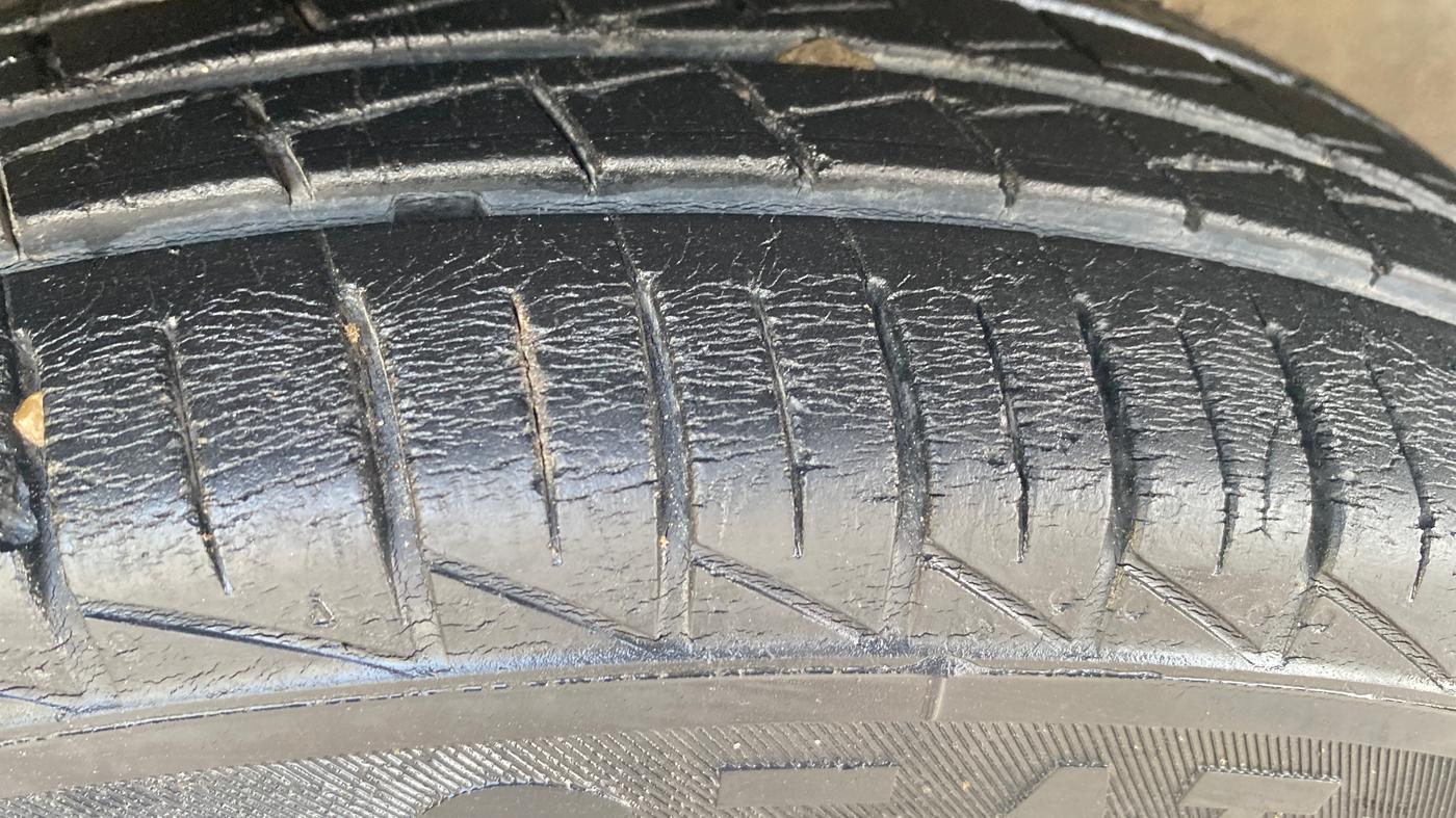2021 Maruti Alto LXI O, Petrol, Manual, 23,213 km, Right Front Tyre Tread
