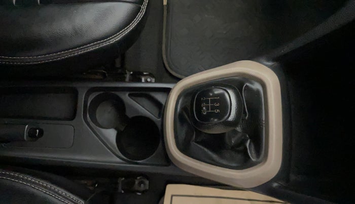 2013 Hyundai Grand i10 ERA 1.2 KAPPA VTVT, Petrol, Manual, 84,972 km, Gear Lever