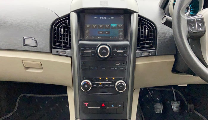 2017 Mahindra XUV500 W6 4X2, Diesel, Manual, 53,050 km, Air Conditioner