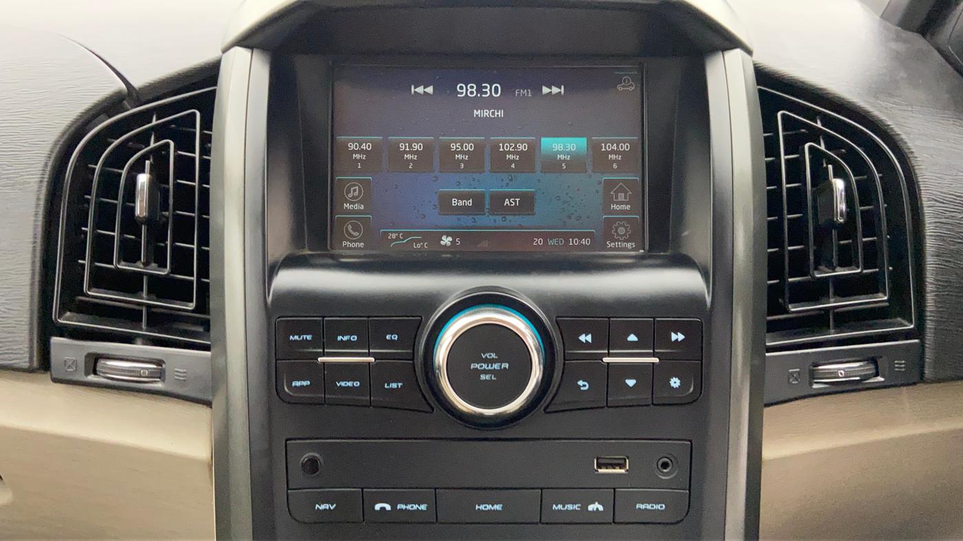 2017 Mahindra XUV500 W6 4X2, Diesel, Manual, 53,050 km, Infotainment System