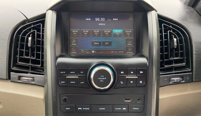 2017 Mahindra XUV500 W6 4X2, Diesel, Manual, 53,050 km, Infotainment System