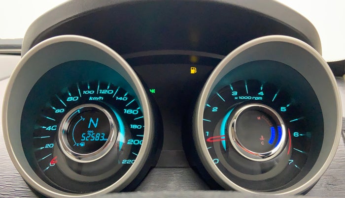 2017 Mahindra XUV500 W6 4X2, Diesel, Manual, 53,050 km, Odometer Image