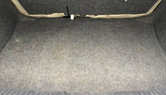 2014 Volkswagen Polo HIGHLINE1.2L, Petrol, Manual, 71,656 km, Boot Inside