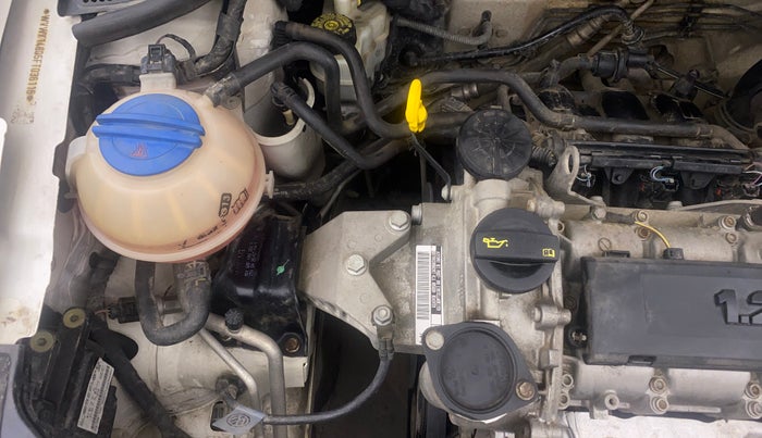 2014 Volkswagen Polo HIGHLINE1.2L, Petrol, Manual, 71,656 km, Engine View - Right