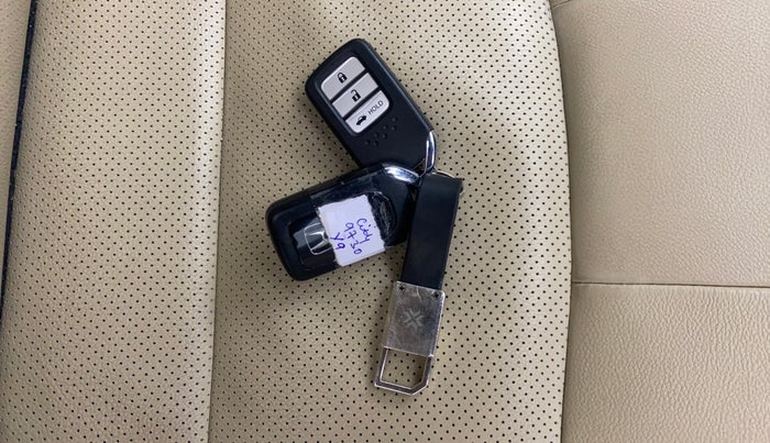 2021 Honda City 1.5L I-VTEC ZX, Petrol, Manual, 32,609 km, Key Close Up