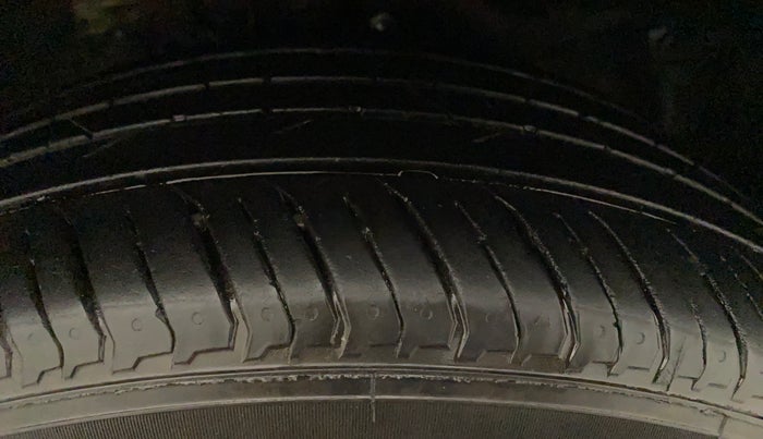 2017 Honda BR-V 1.5L I-VTEC S, Petrol, Manual, 74,095 km, Right Front Tyre Tread